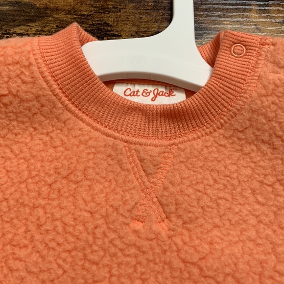 PLUSH BABY LONG SLEEVE SWEATER(6-9m)!! - Picture 5 of 7